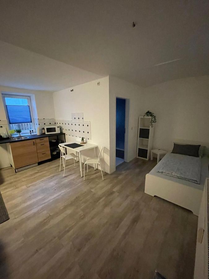 Ruhiges Apartment Im Herzen Von Gera Exterior foto